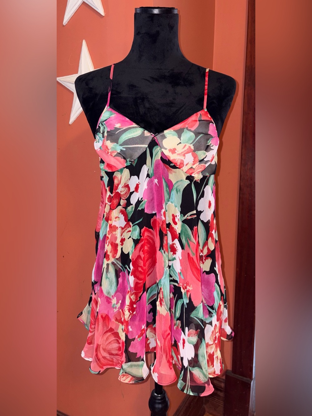 Victoria’s Secret GOLD LABEL floral print flowy lingerie slip